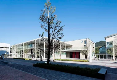 広島修道大学広島市に本部を置く私立大学です。人文学部英語英文学科の枠をいただいています。