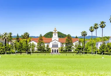 関西学院大学西宮市を中心にキャンパスを置く私立大学です。総合政策学部の枠をいただいています。
